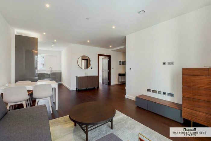 2 Bedroom Apartment To Rent In Kennedy Building, Lexington Gardens, SW11