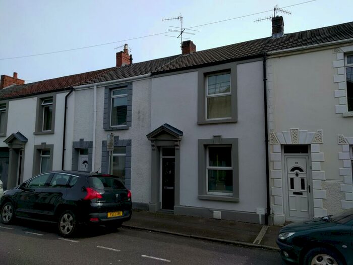3 Bedroom House To Rent In Spring Terrace, Sandfields, Swansea, SA1
