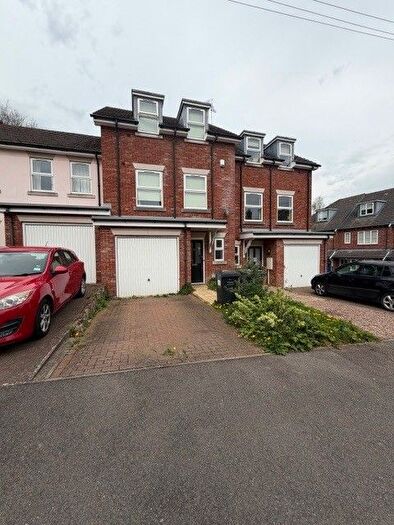 4 Bedroom Property To Rent In Woodside Road, Tonbridge, TN9