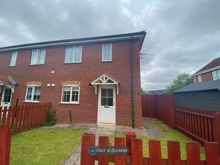 2 Bedroom Semi-Detached House To Rent In Honeysuckle Way, Spalding, PE11