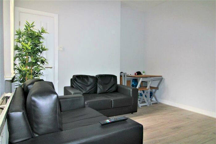 4 Bedroom Private Hall To Rent In Lune Street, Lancaster, LA1