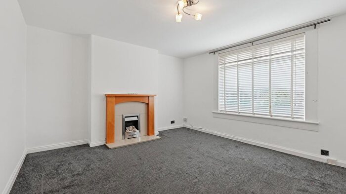 2 Bedroom Flat For Sale In Stuart Terrace, Bathgate, EH48