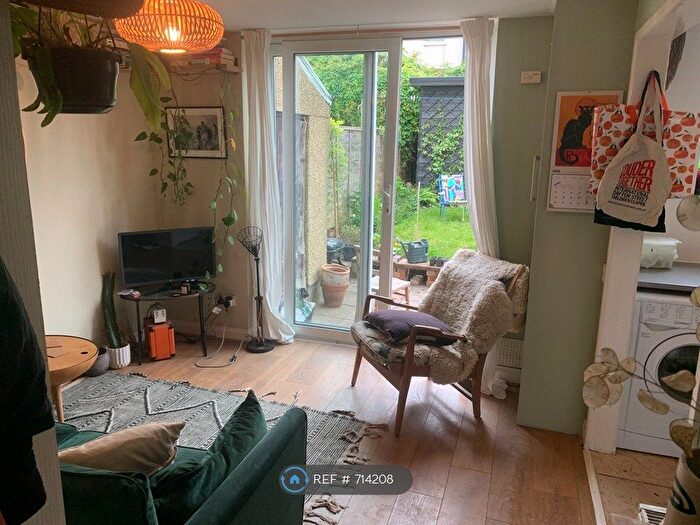 1 Bedroom Flat To Rent In Easton, Bristol, BS5