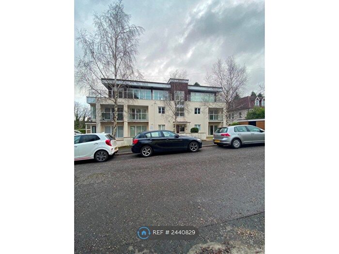 1 Bedroom Flat To Rent In Snowdon Road, Poole, BH4