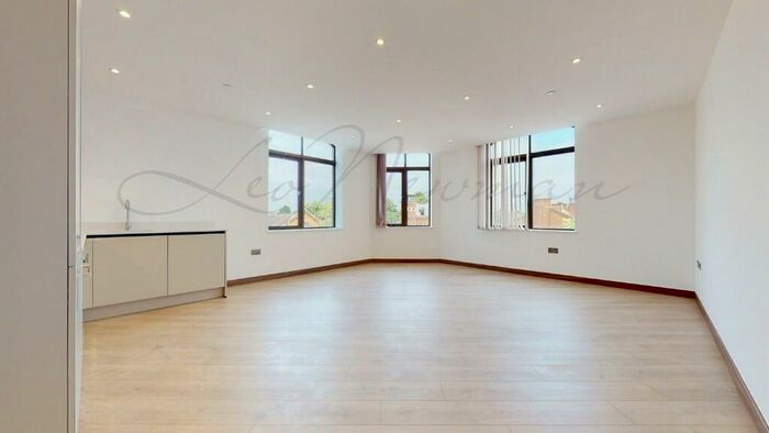 2 Bedroom Flat To Rent In Widmore Road, Bromley, London, BR1