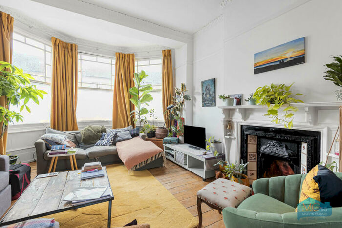 1 Bedroom Apartment To Rent In Weston Park, Crouch End, London, N8