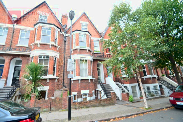 1 Bedroom Flat To Rent In Arvon Road, Islington, Highbury & Islington, N5
