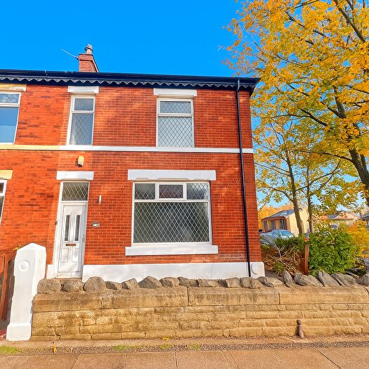 3 Bedroom Terraced House For Sale In Ainsworth Road, Radcliffe, Manchester, M26