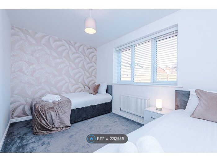 3 Bedroom Terraced House To Rent In Kelty Grove, Heywood, OL10