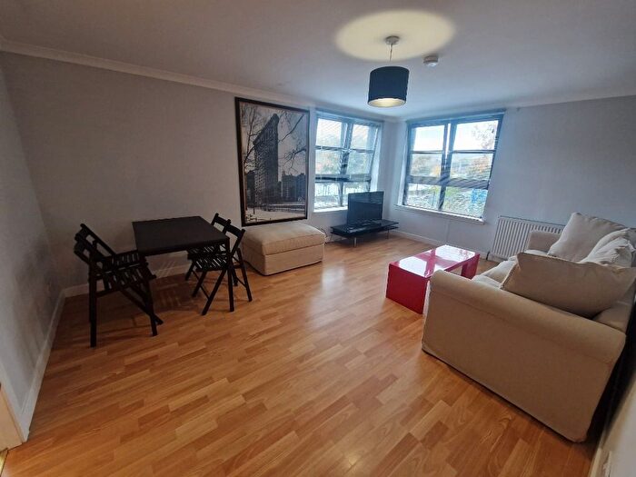 2 Bedroom Flat To Rent In Riverside Drive, City Centre, Aberdeen, AB11