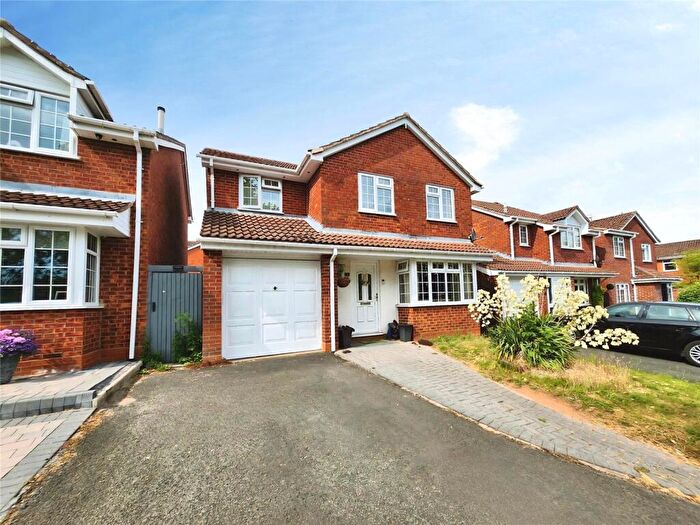 4 Bedroom Detached House For Sale In Buchan Close, Galley Common, Nuneaton, Warwickshire, CV10
