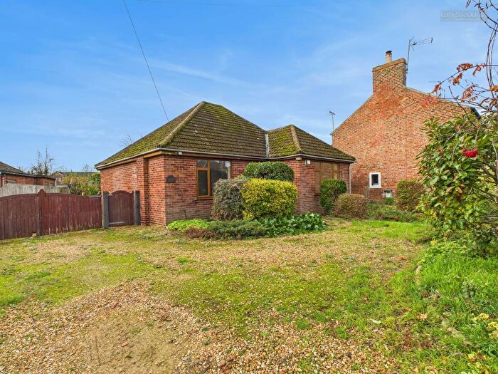 2 Bedroom Detached Bungalow For Sale In Kemp Street, Peterborough, PE6