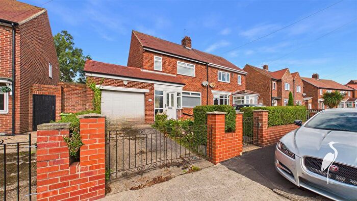 2 Bedroom Semi-Detached House For Sale In Gordon Avenue, Castletown, Sunderland, SR5