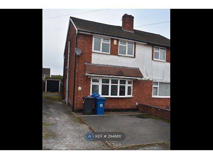 3 Bedroom Semi-Detached House To Rent In Woodford Crescent, Burntwood, WS7
