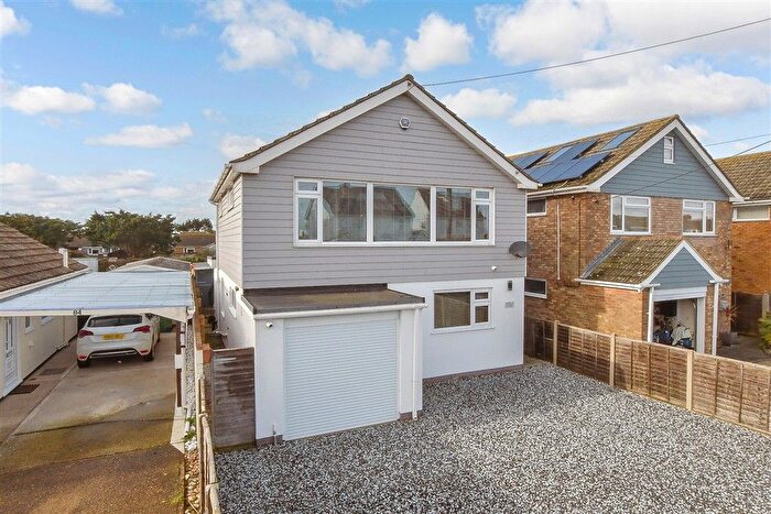 4 Bedroom Detached House For Sale In The Parade, Greatstone, Kent, TN28