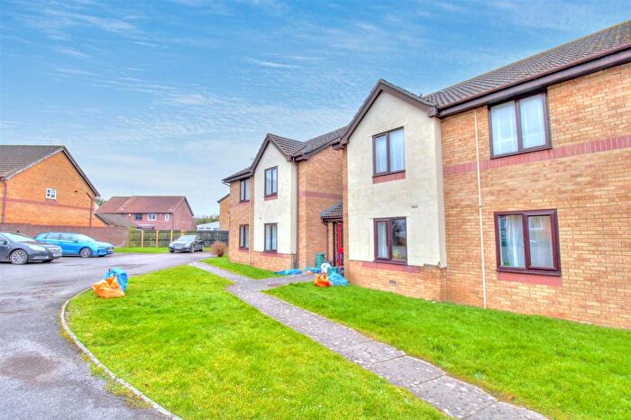 1 Bedroom Flat To Rent In Glenbrook Drive, Barry, CF63