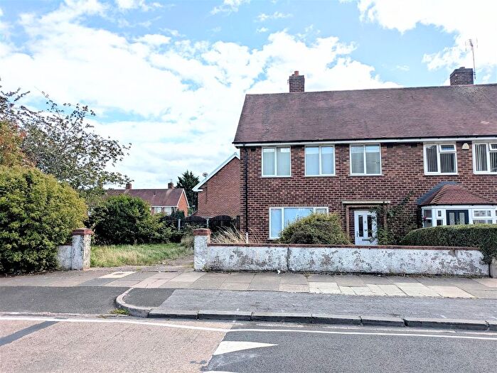3 Bedroom End Of Terrace House For Sale In Outmore Road, Birmingham, B33