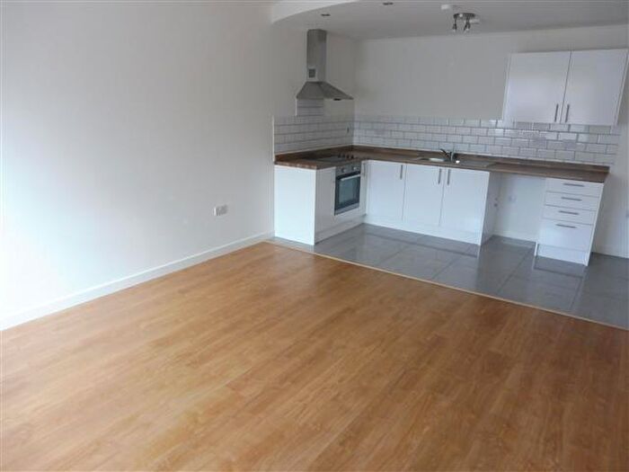 2 Bedroom Flat To Rent In Oxford Street, Kidderminster, DY10