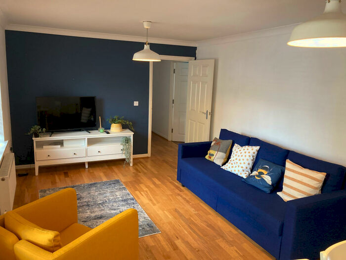 2 Bedroom Ground Flat To Rent In Chelmer Village, Chelmsford, CM2