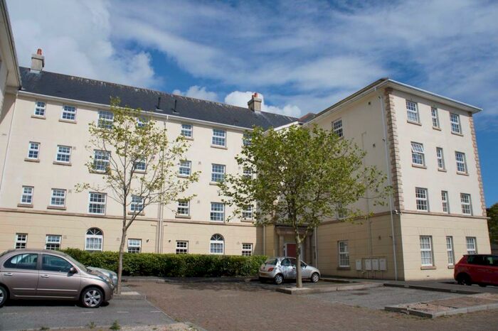 2 Bedroom Flat To Rent In Greenbank, PL4