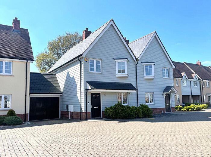 3 Bedroom Semi-Detached House For Sale In Berryfield Close, Tiptree, CO5