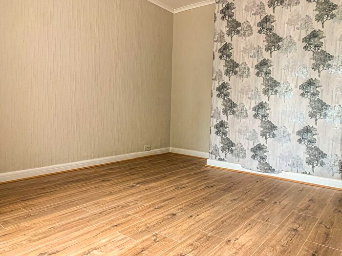 3 Bedroom Terraced House To Rent In Lloyd Street, Stockport, SK4