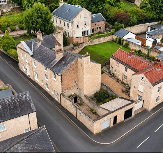 4 Bedroom House For Sale In Tenter Hill, Bramham, LS23
