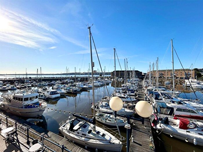 1 Bedroom Flat For Sale In Nelson Quay, Milford Haven, Pembrokeshire, SA73