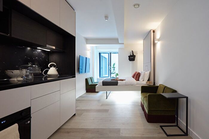 Studio To Rent In Lowlands Road, Harrow, HA1