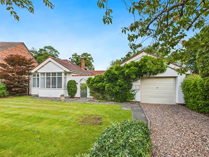 2 Bedroom Detached Bungalow For Sale In Lonsdale Road, Formby, Liverpool, Merseyside, L37