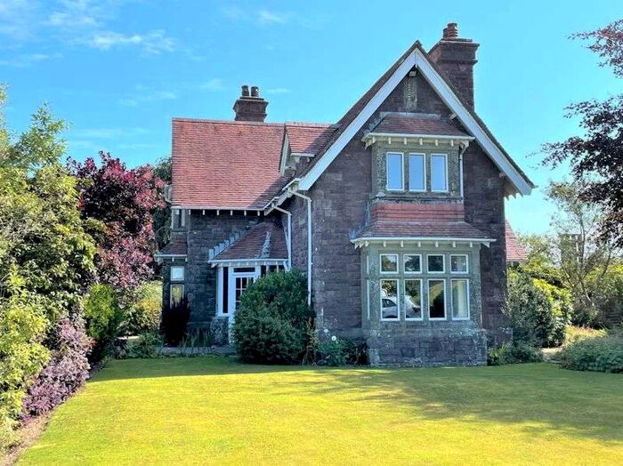 Houses for sale in Llandeilo, SA19, Carmarthenshire