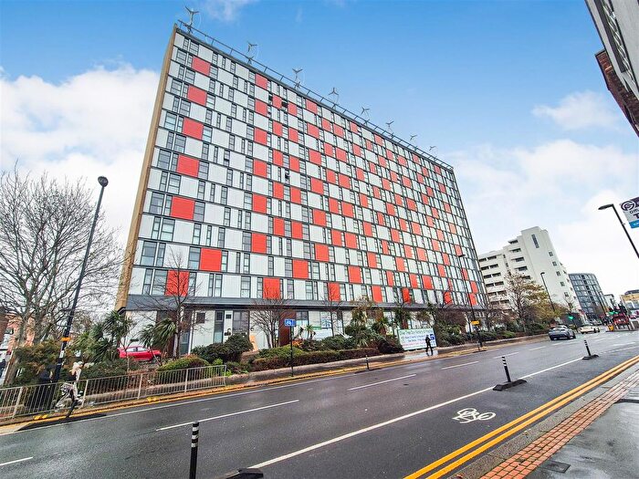 1 Bedroom Flat For Sale In London Road, Croydon, CR0