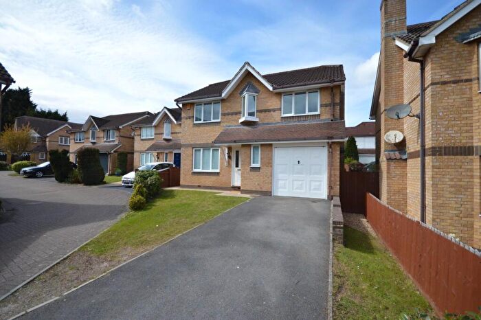 4 Bedroom House To Rent In Hillcroft Close, Hanham, Bristol, BS15
