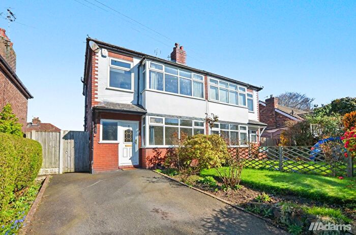 3 Bedroom Semi Detached House For Sale In Lodge Lane, Runcorn, WA7