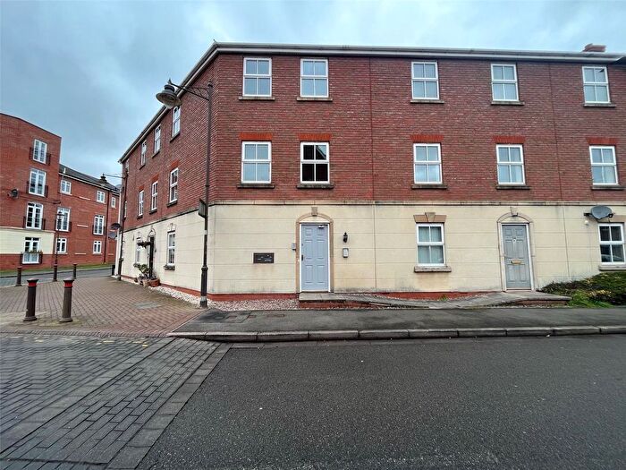 2 Bedroom Flat To Rent In Ascote Lane, Shirley, Solihull, West Midlands, B90