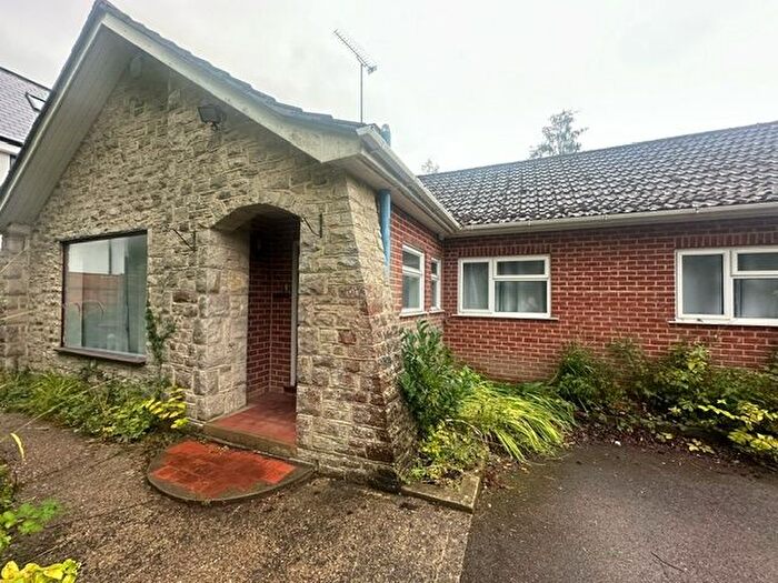 3 Bedroom Bungalow To Rent In Golf Links Road, Ferndown, BH22