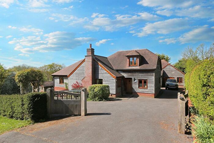 4 Bedroom Detached House For Sale In Blackhorse Lane, Shedfield, SO32