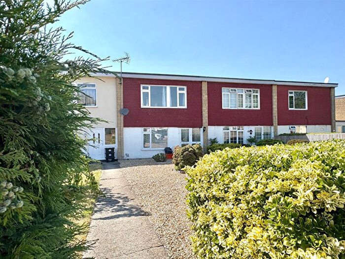 3 Bedroom Terraced House For Sale In Mannington Park, Swindon, SN2