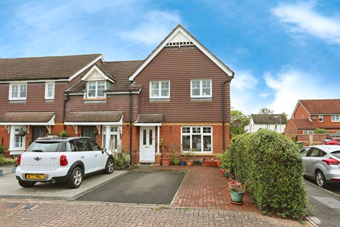 3 Bedroom End Terrace House For Sale In Terrier Close, Hedge End, Southampton, SO30