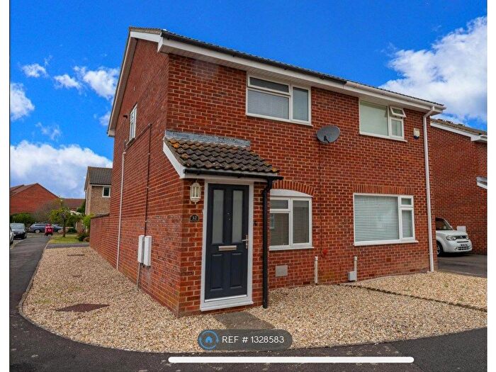 2 Bedroom Semi-Detached House To Rent In Carlton Drive, Bridgwater, TA6