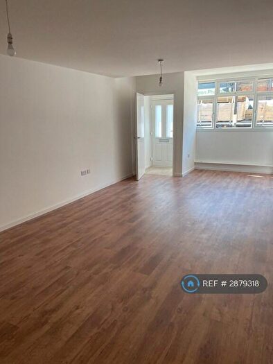 2 Bedroom Flat To Rent In Newington, Sittingbourne, ME9