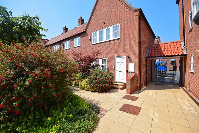 3 Bedroom Property To Rent In St. Andrew Place, York, YO1