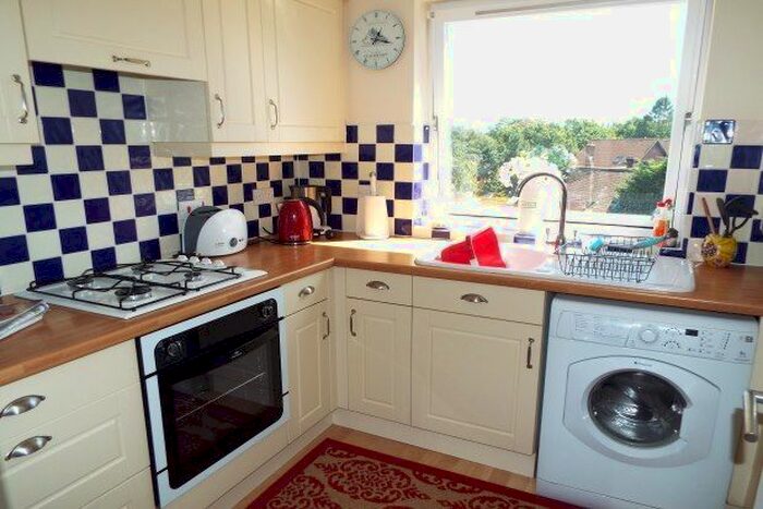 3 Bedroom Flat To Rent In Glen Eyre Road, Southampton SO16