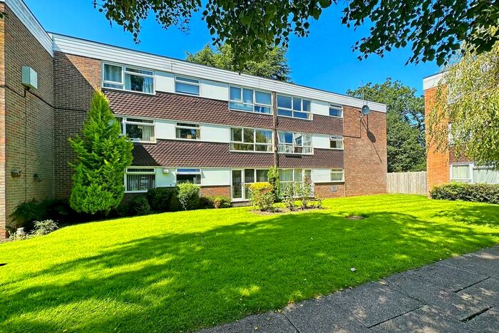 2 Bedroom Apartment To Rent In Blossomfield Road, Solihull, B91