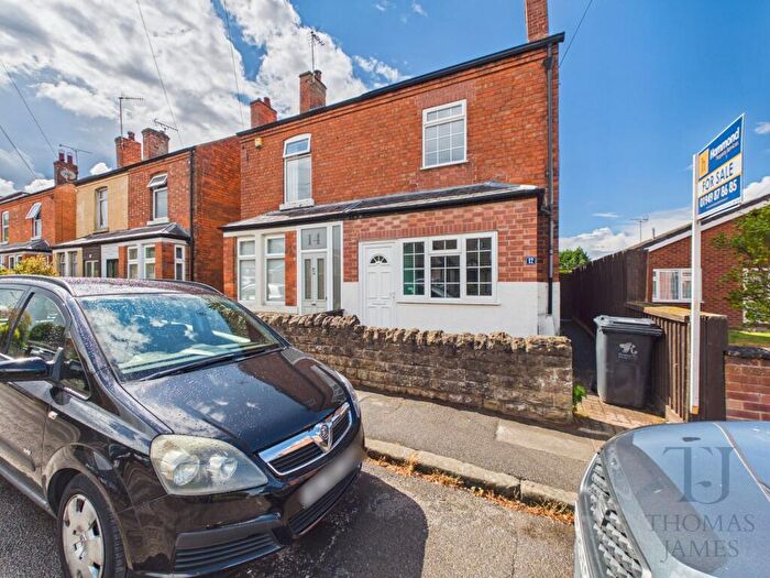 3 Bedroom Semi-Detached House For Sale In Eastwood Road, Radcliffe-On-Trent, NG12