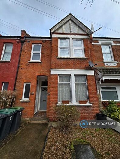 3 Bedroom Maisonette To Rent In Lyndhurst Road, London, N22