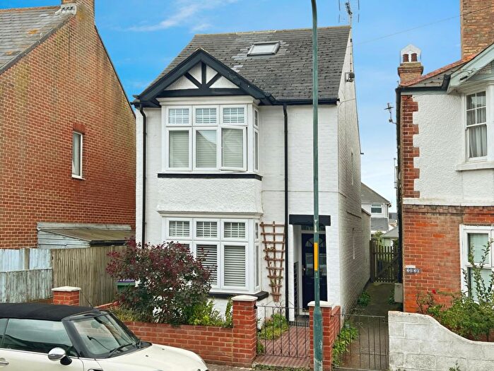 4 Bedroom Detached House For Sale In Albert Road, Hythe, CT21