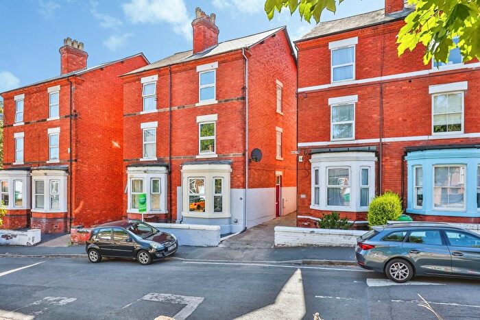 4 Bedroom Semi Detached House For Sale In Basford Road, Nottingham, NG6
