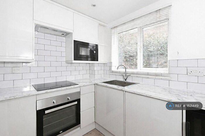 1 Bedroom Flat To Rent In Deptford, London, SE8