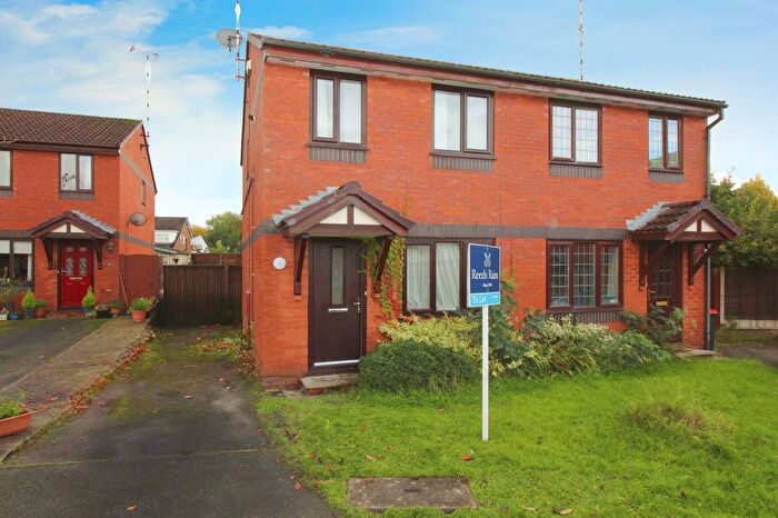 Semi Detached House To Rent In Larkspur Close, Chester, Cheshire West And Ches, CH4